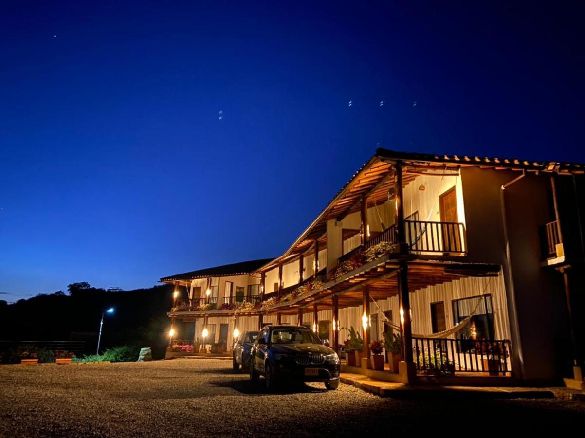 בריצ'ארה Hotel Amanee מראה חיצוני תמונה